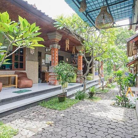 Padi-Padi Hostel & Bar Ubud  Exterior photo